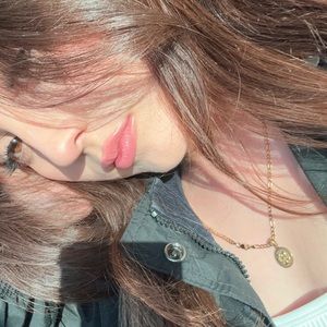 Meet your Posher, Estefany